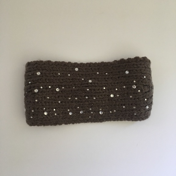 NWOT Taupe headwrap w/rhinestones button closure - Picture 1 of 2